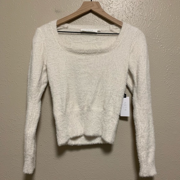 Astr Sweaters - ASTR the label cropped soft fuzzy sweater